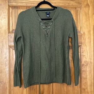 Green Crochet Long Sleeve
